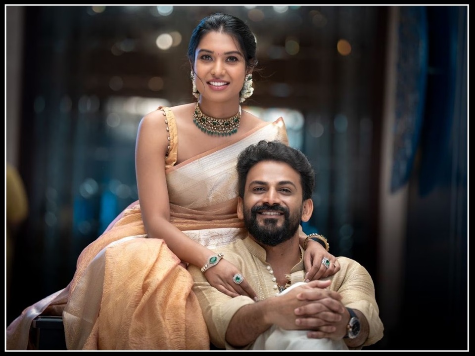 daali dhananjay wife