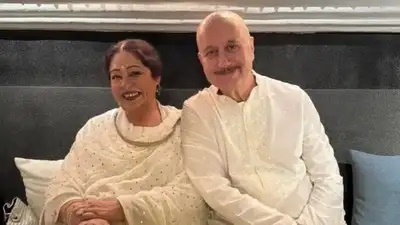 anupam kher wife