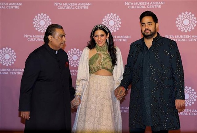 akash ambani wife