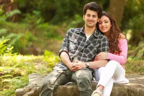 karan deol wife