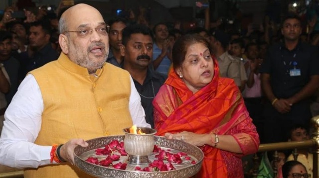 amit shah wife