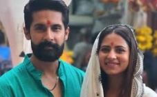 ravi dubey wife