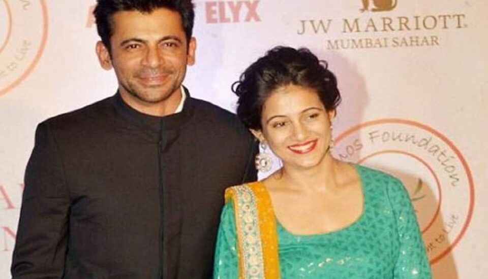 sunil grover wife