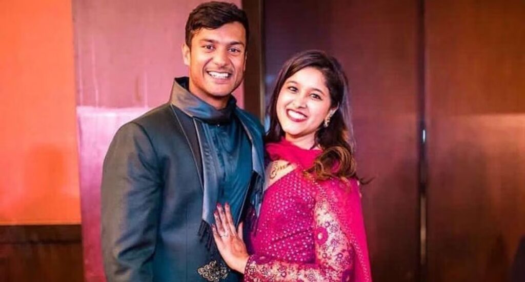 mayank agarwal wife