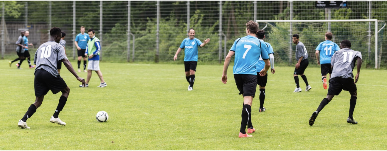 How to properly organize a defense in a football team